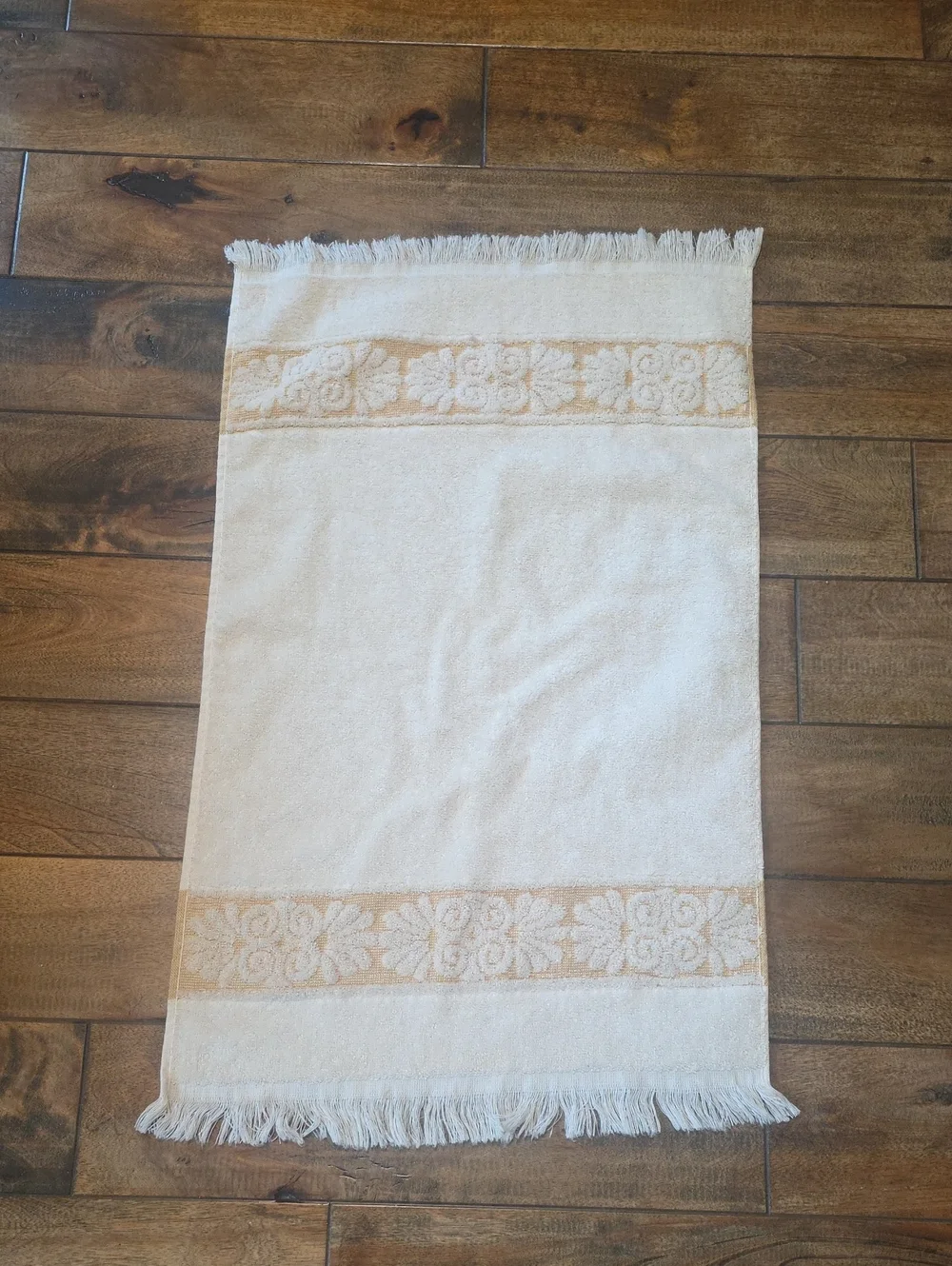 Cannon VTG Monticello Santa Cruz Bath Towels Hand Towel Pink Green Gold